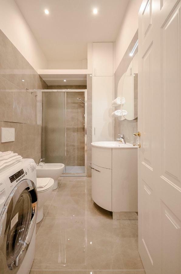 Calzolerie Luxury Studio Bologna Exteriör bild
